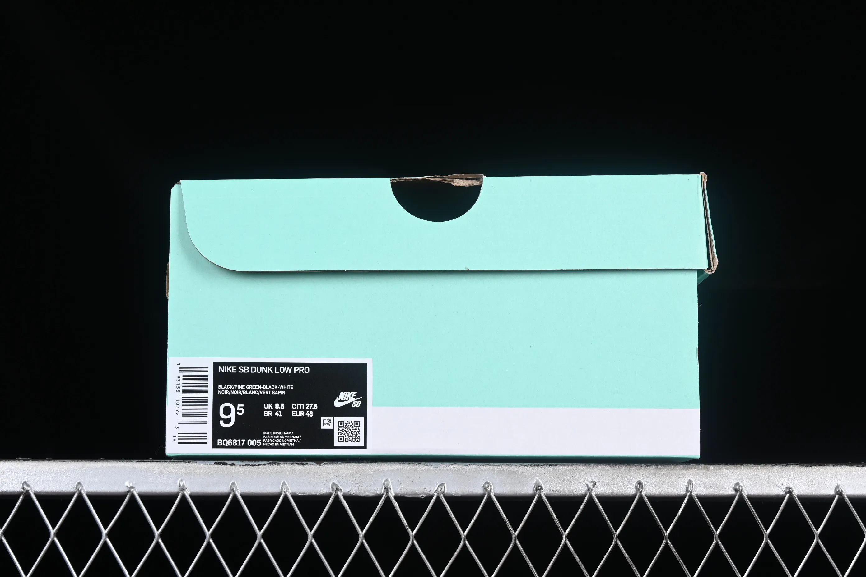 All categories Nk SB Dunk series Nk SB Dunk Low low-top sneakers K version Nk SB Dunk Low black and green Dunk series low-top casual sports skateboard shoes BQ6817-005